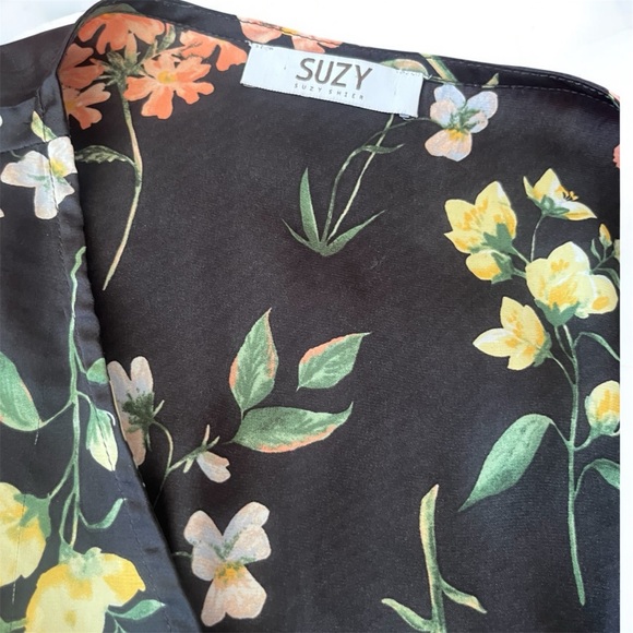 Floral Black Jacket - Picture 3 of 3